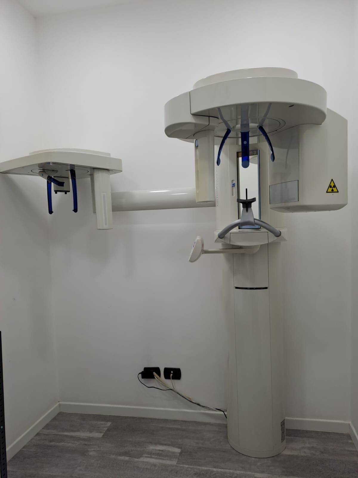 Sirona panoramico XG5 completo di braccio cefalometrico - foto 1