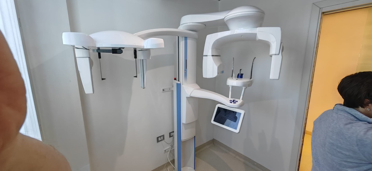 Planmeca CBCT ProMax 3D Plus fov 14×8 completo di braccio cefalometrico - foto 1
