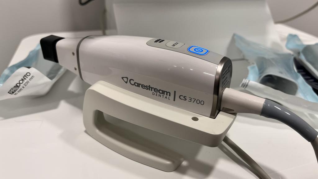 Carestream Dental IOS CS 3700 premium completo di computer - foto 1
