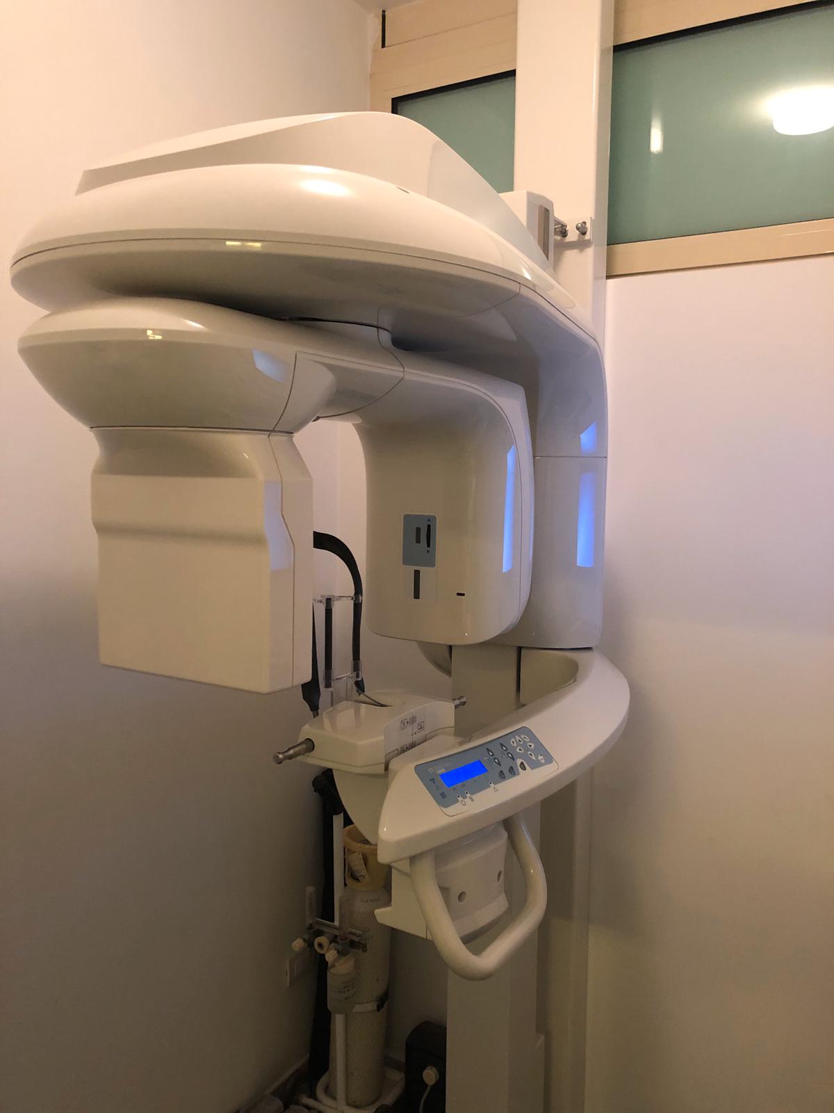 Carestream Dental K 9300 Select con FOV 10×10 completo di computer - foto 1